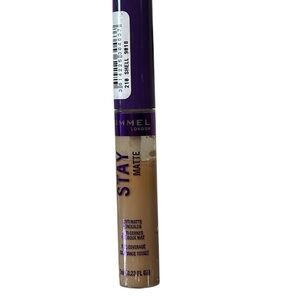 New Rimmel London stay Matte Concealer.